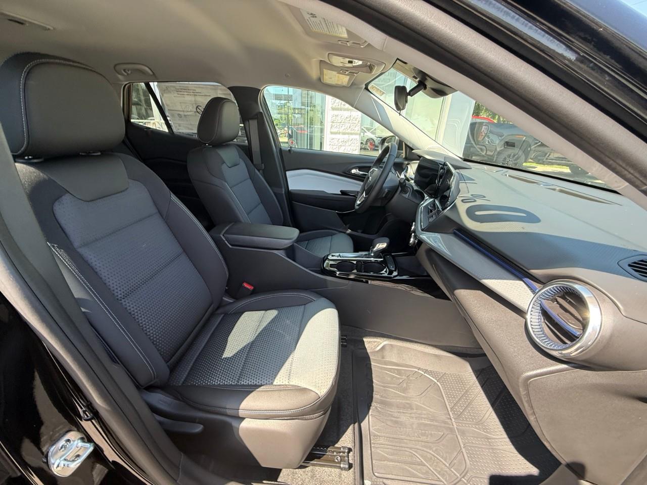 2026 Chevrolet Trax LT 4dr Front-Wheel Drive Photo
