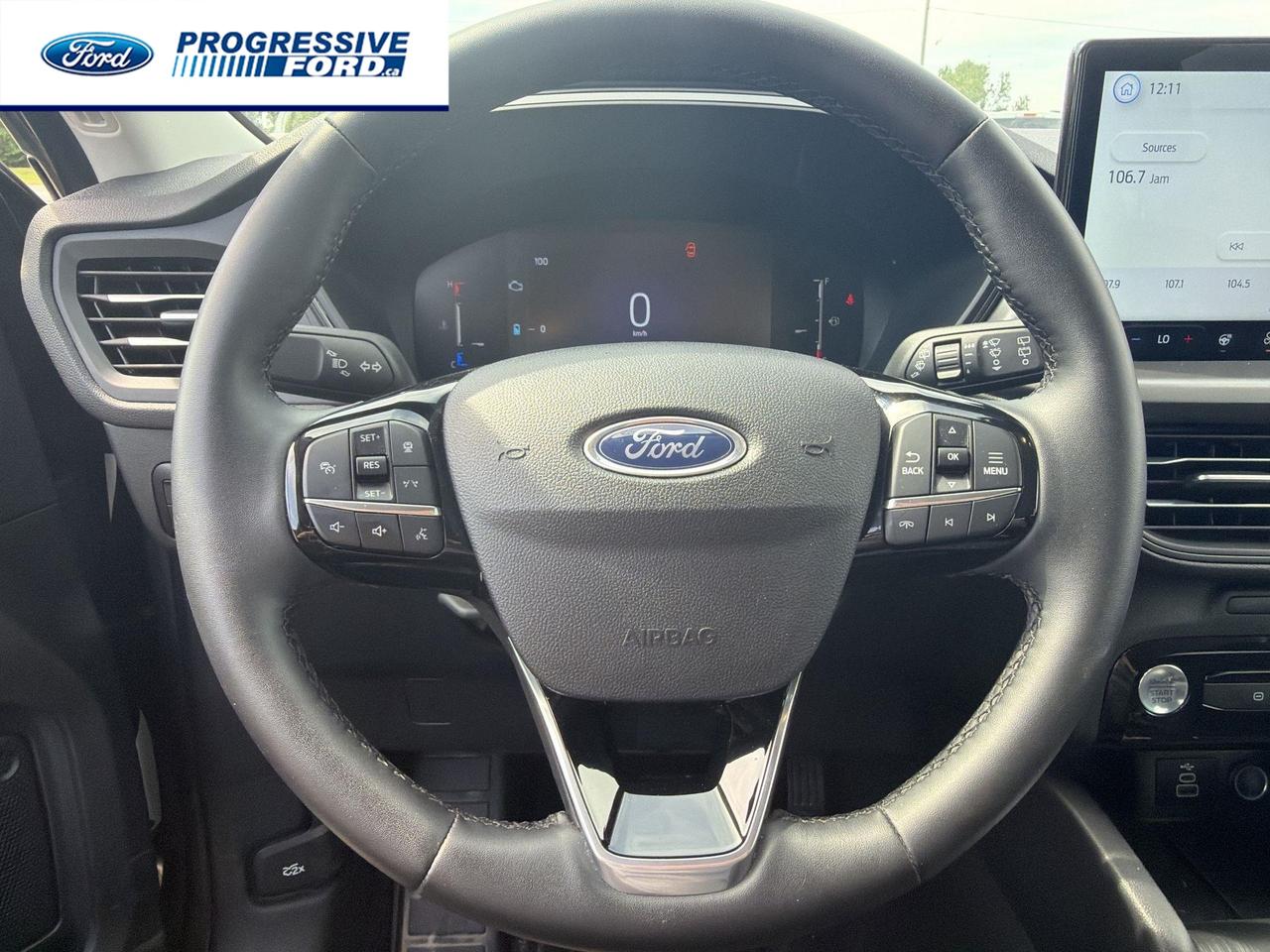 2025 Ford Escape PHEV 4dr Front-Wheel Drive Photo