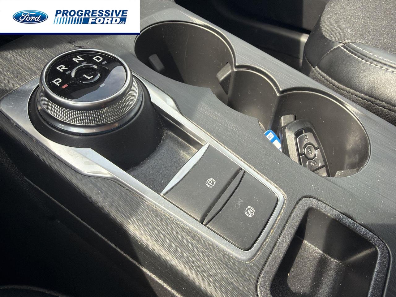 2025 Ford Escape PHEV 4dr Front-Wheel Drive Photo