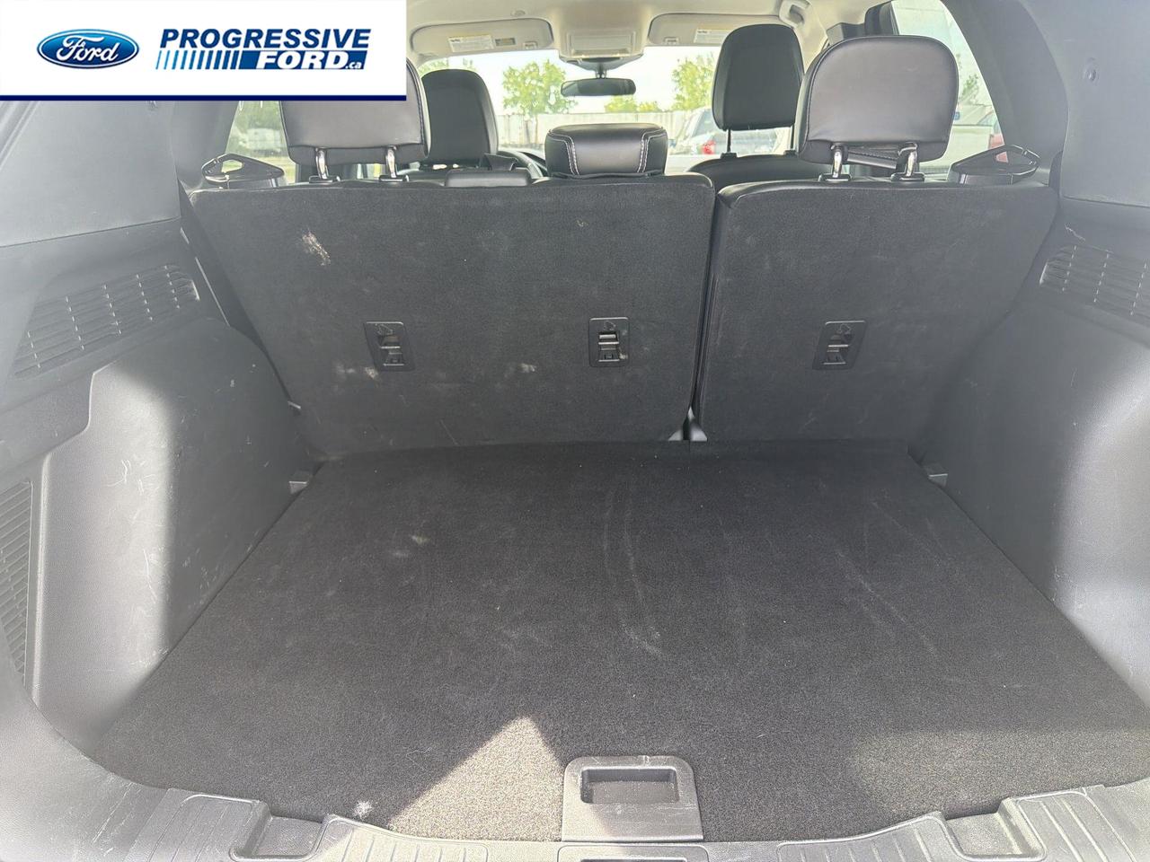2025 Ford Escape PHEV 4dr Front-Wheel Drive Photo