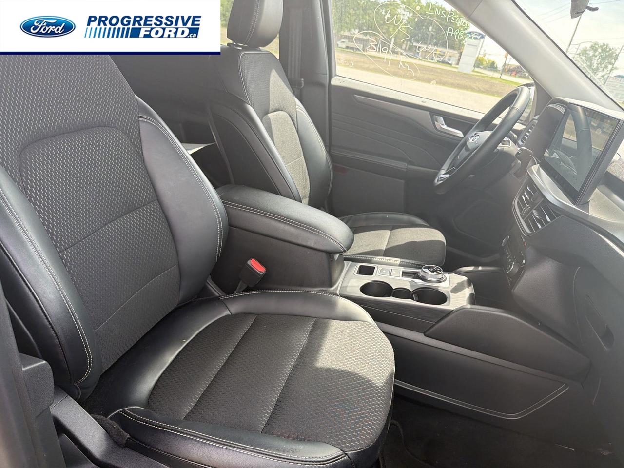 2025 Ford Escape PHEV 4dr Front-Wheel Drive Photo