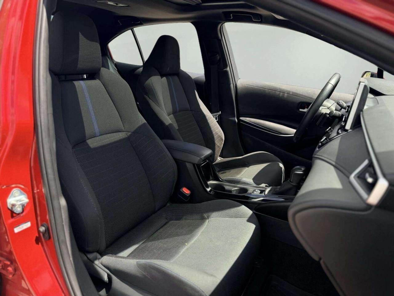 2020 Toyota Corolla SE Photo