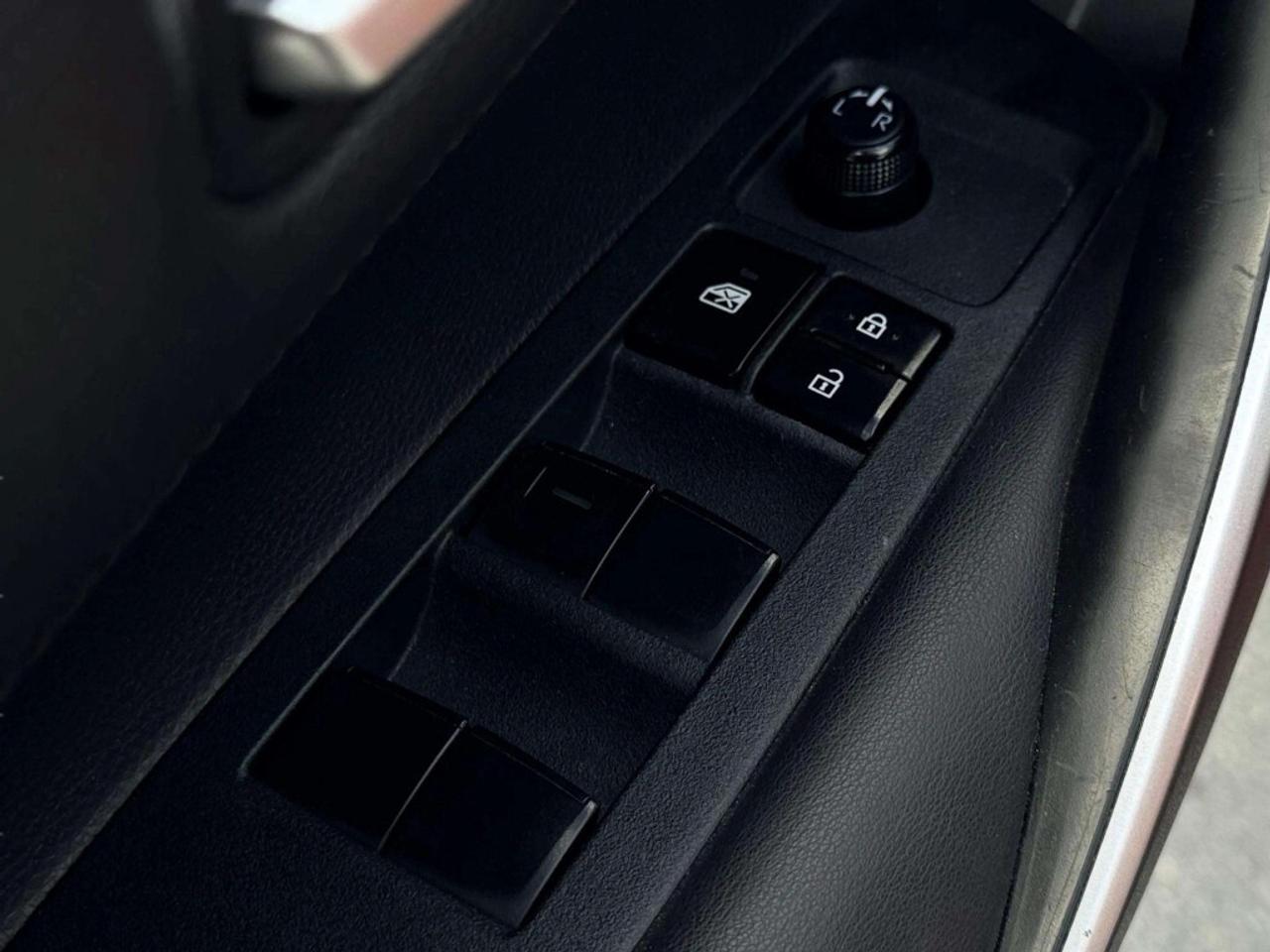 2020 Toyota Corolla SE Photo