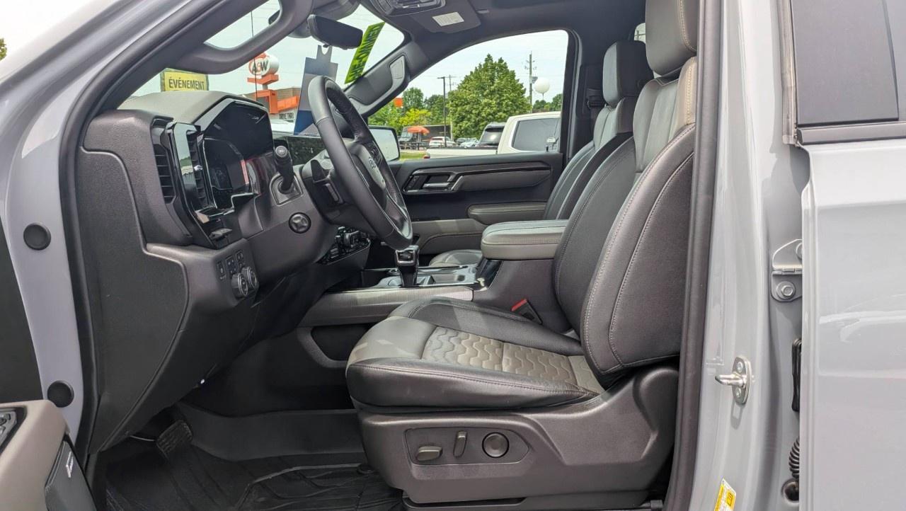 2024 Chevrolet Silverado 1500 Crew Cab Short Box 4-Wheel Drive ZR2 Photo