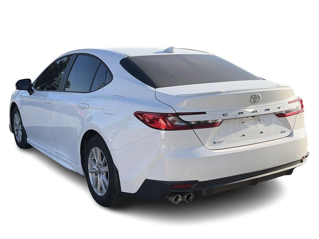 2026 Toyota Camry Hybrid SE FWD 6.95%TCUV   HEATED STEERING   HEATED SEATS Photo