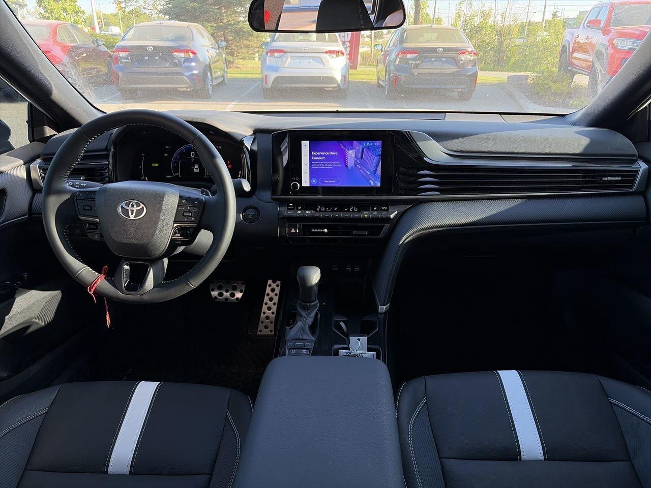 2026 Toyota Camry Hybrid SE FWD 6.95%TCUV   HEATED STEERING   HEATED SEATS Photo