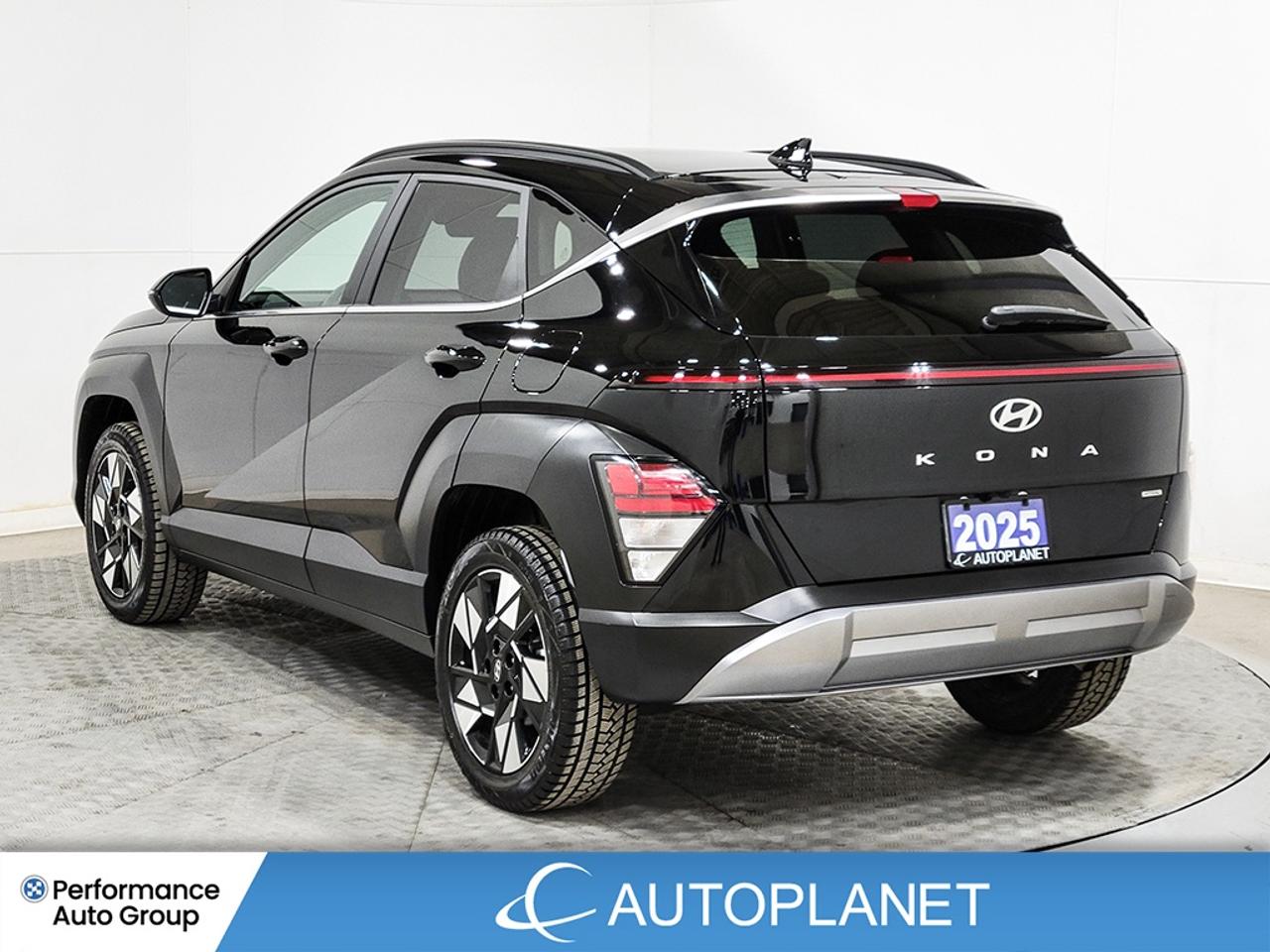 2025 Hyundai KONA Preferred AWD, Trend Pkg, Sunroof, Back Up Cam! Photo