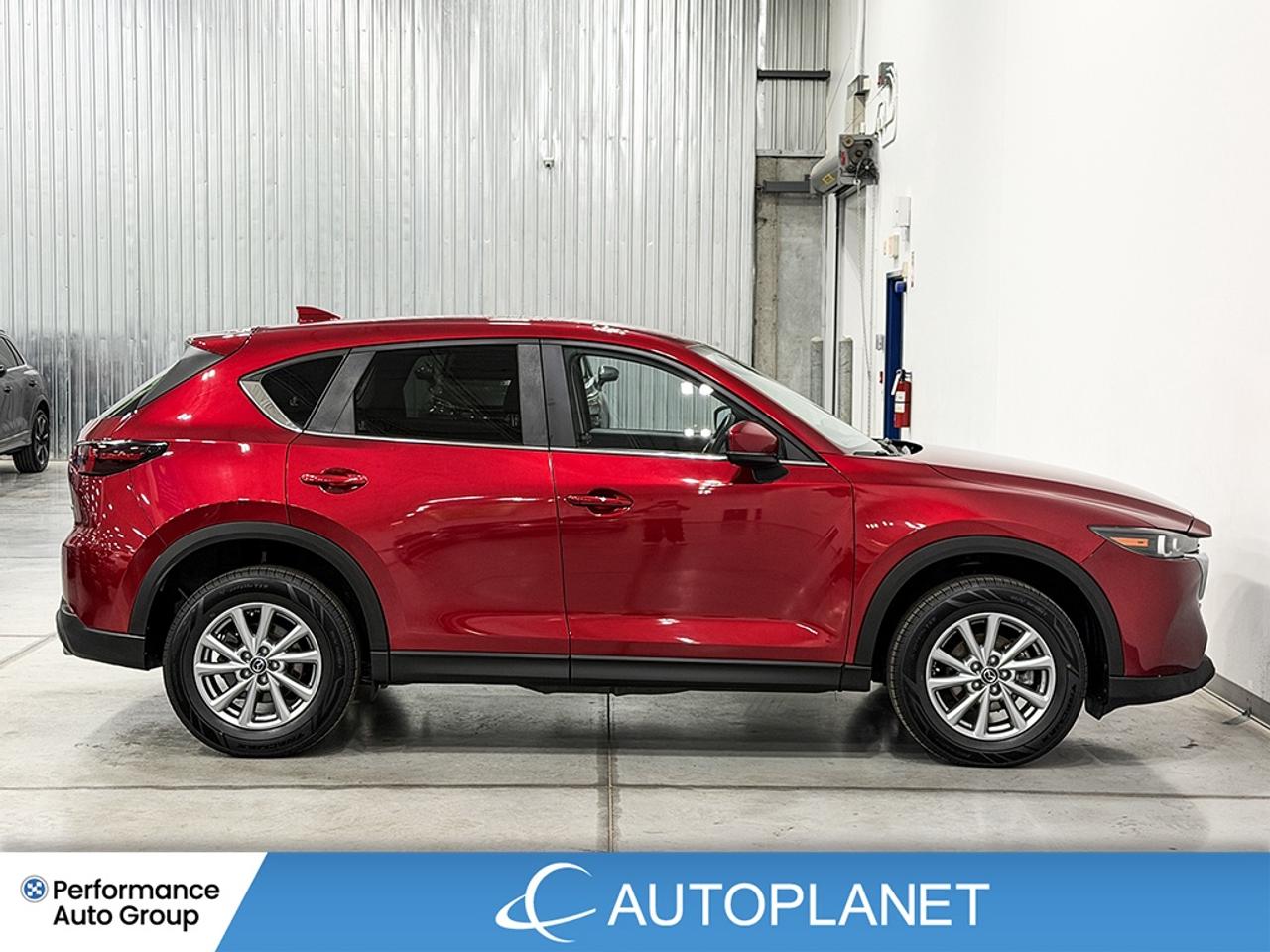 2024 Mazda CX-5 GS AWD, Back Up Cam, Heated Seats, Apple CarPlay! Photo