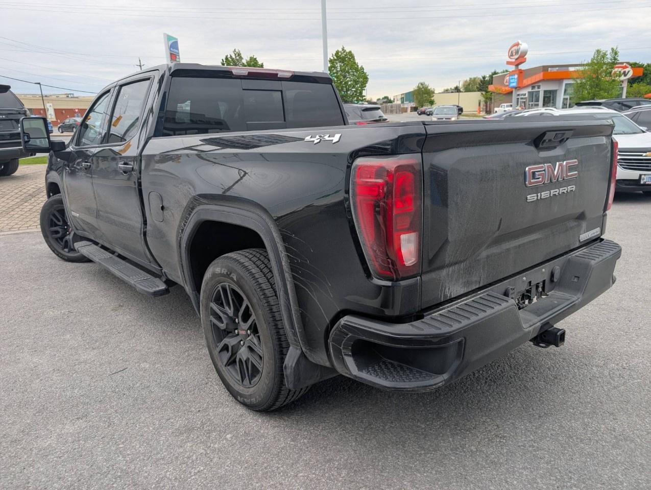 2024 GMC Sierra 1500 Crew Cab Standard Box 4-Wheel Drive Elevation Photo4