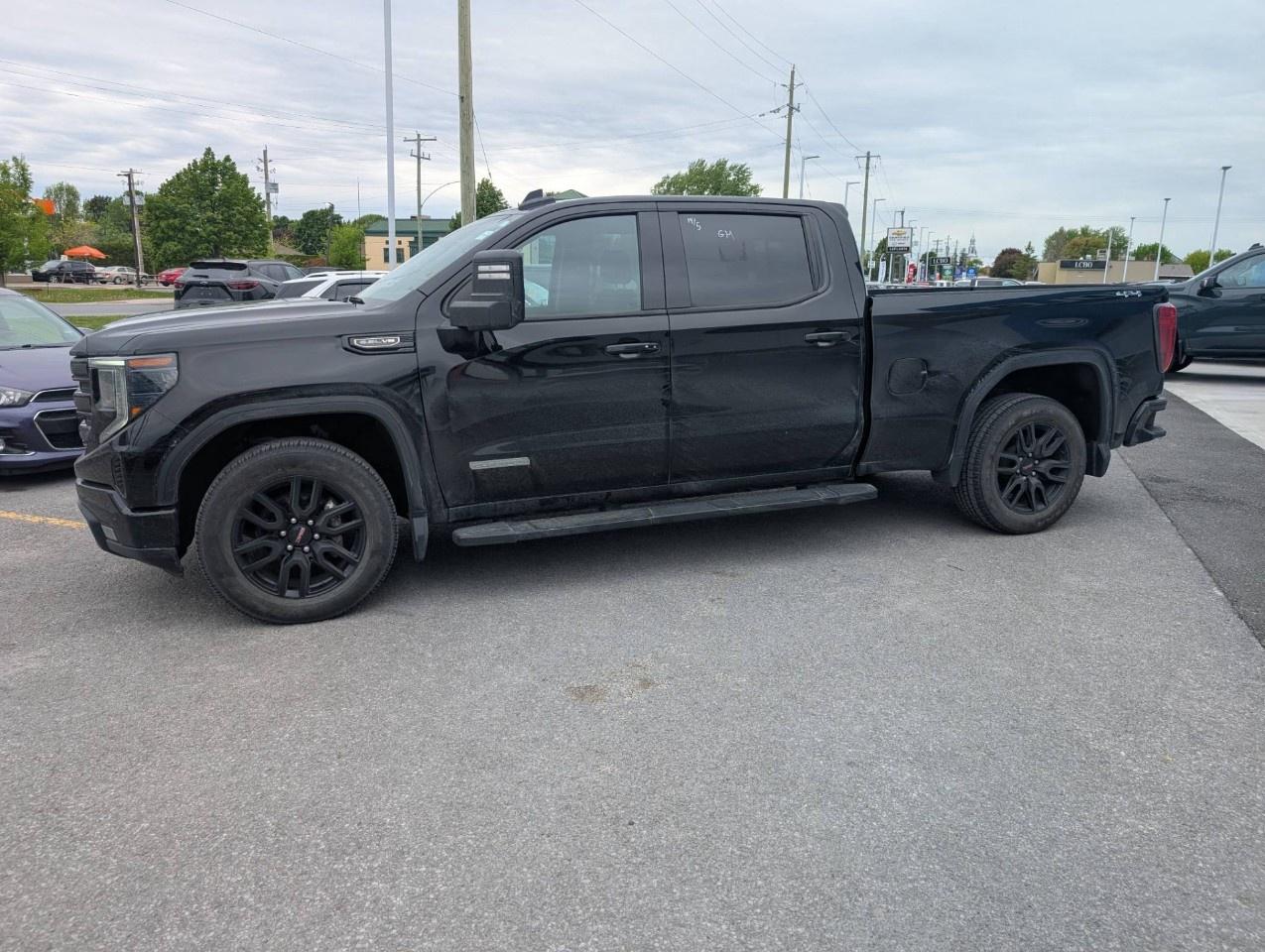 2024 GMC Sierra 1500 Crew Cab Standard Box 4-Wheel Drive Elevation Photo