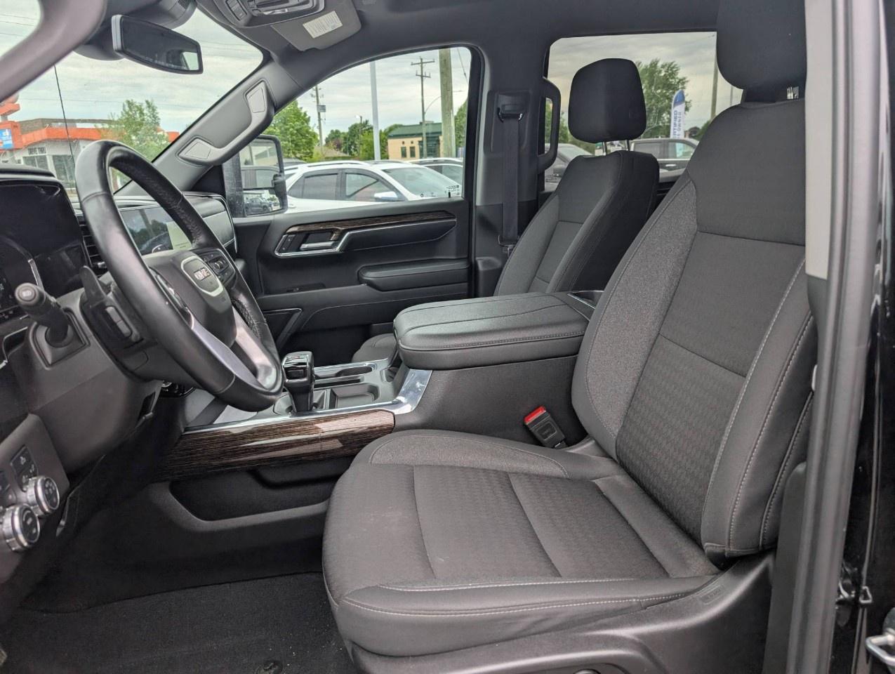 2024 GMC Sierra 1500 Crew Cab Standard Box 4-Wheel Drive Elevation Photo