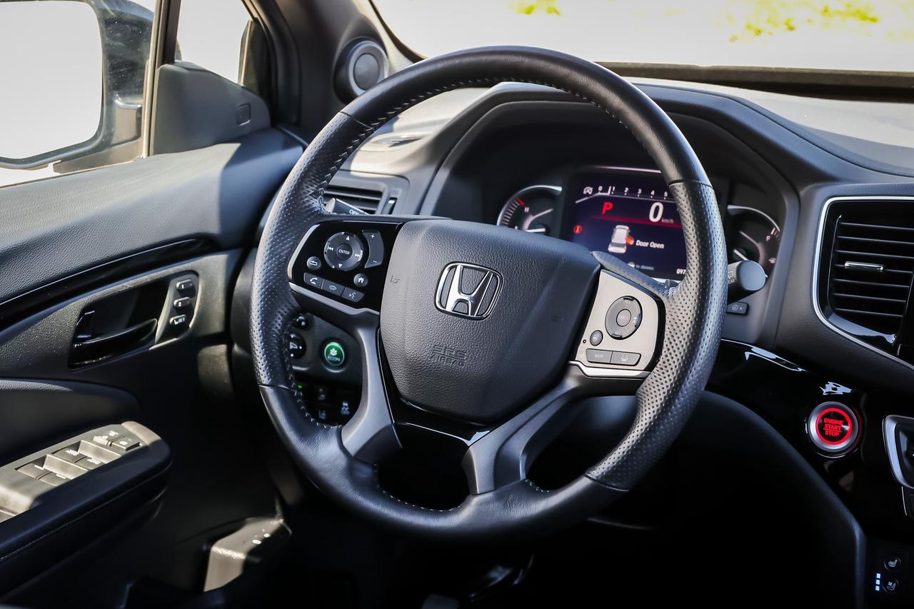 2022 Honda Passport Touring 4dr All-Wheel Drive Photo