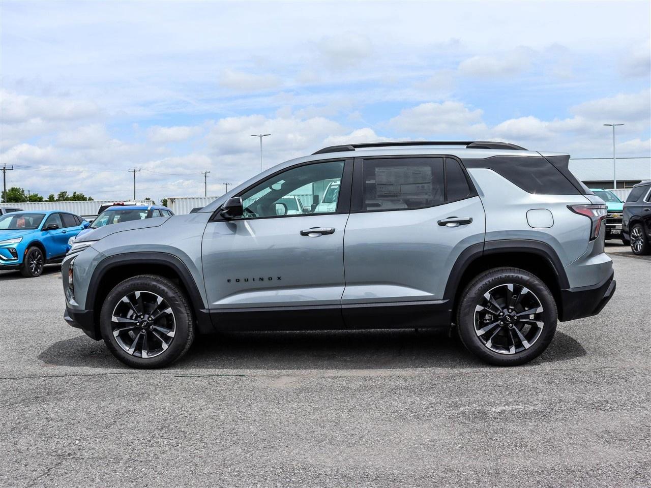 2026 Chevrolet Equinox AWD RS Photo2