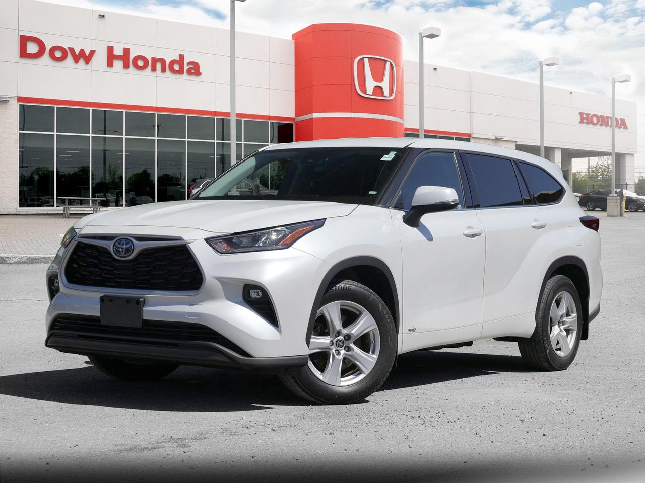 2022 Toyota Highlander Hybrid LE 4dr All-Wheel Drive Photo