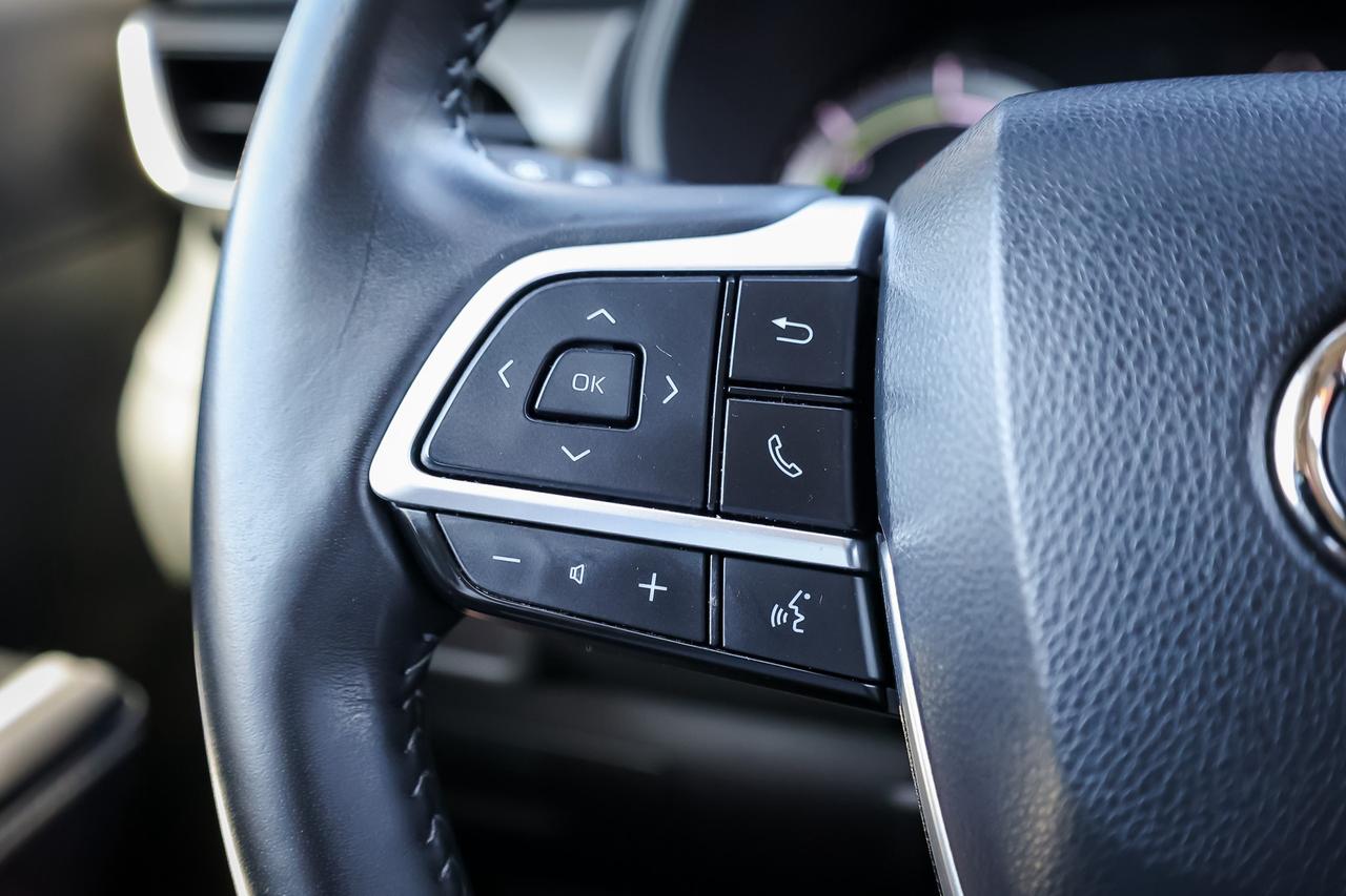 2022 Toyota Highlander Hybrid LE 4dr All-Wheel Drive Photo