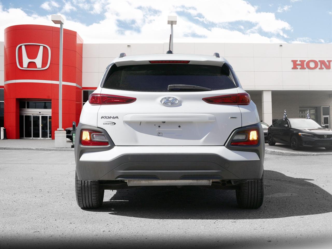 2021 Hyundai KONA 2.0L Luxury 4dr All-Wheel Drive Photo2