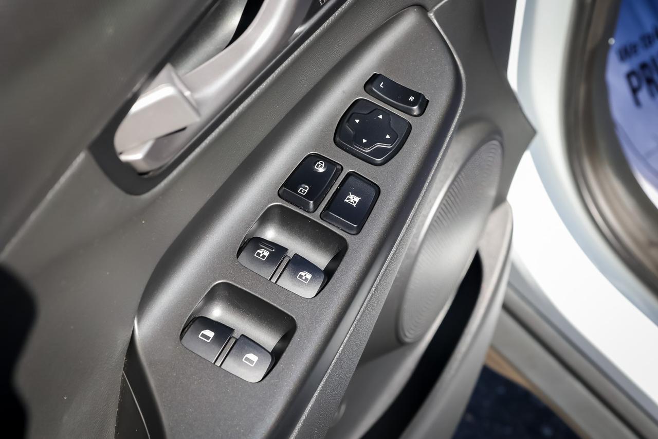 2021 Hyundai KONA 2.0L Luxury 4dr All-Wheel Drive Photo