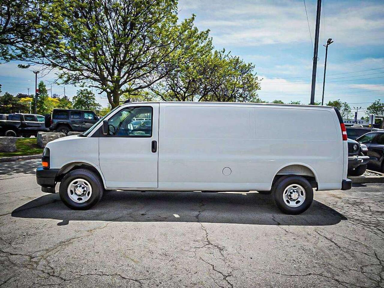 2025 Chevrolet Express 2500  Photo