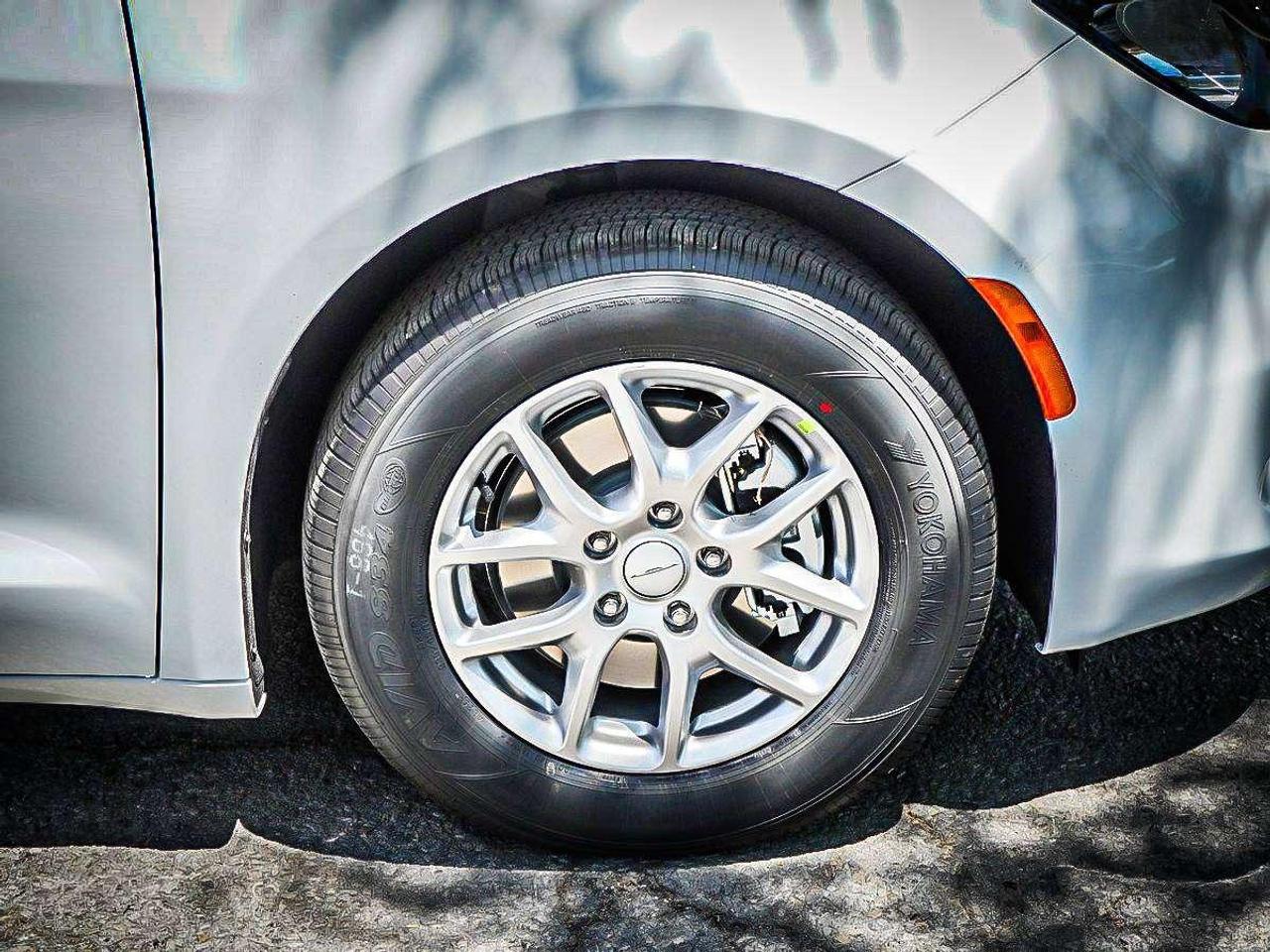 2027 Chrysler Grand Caravan  Photo