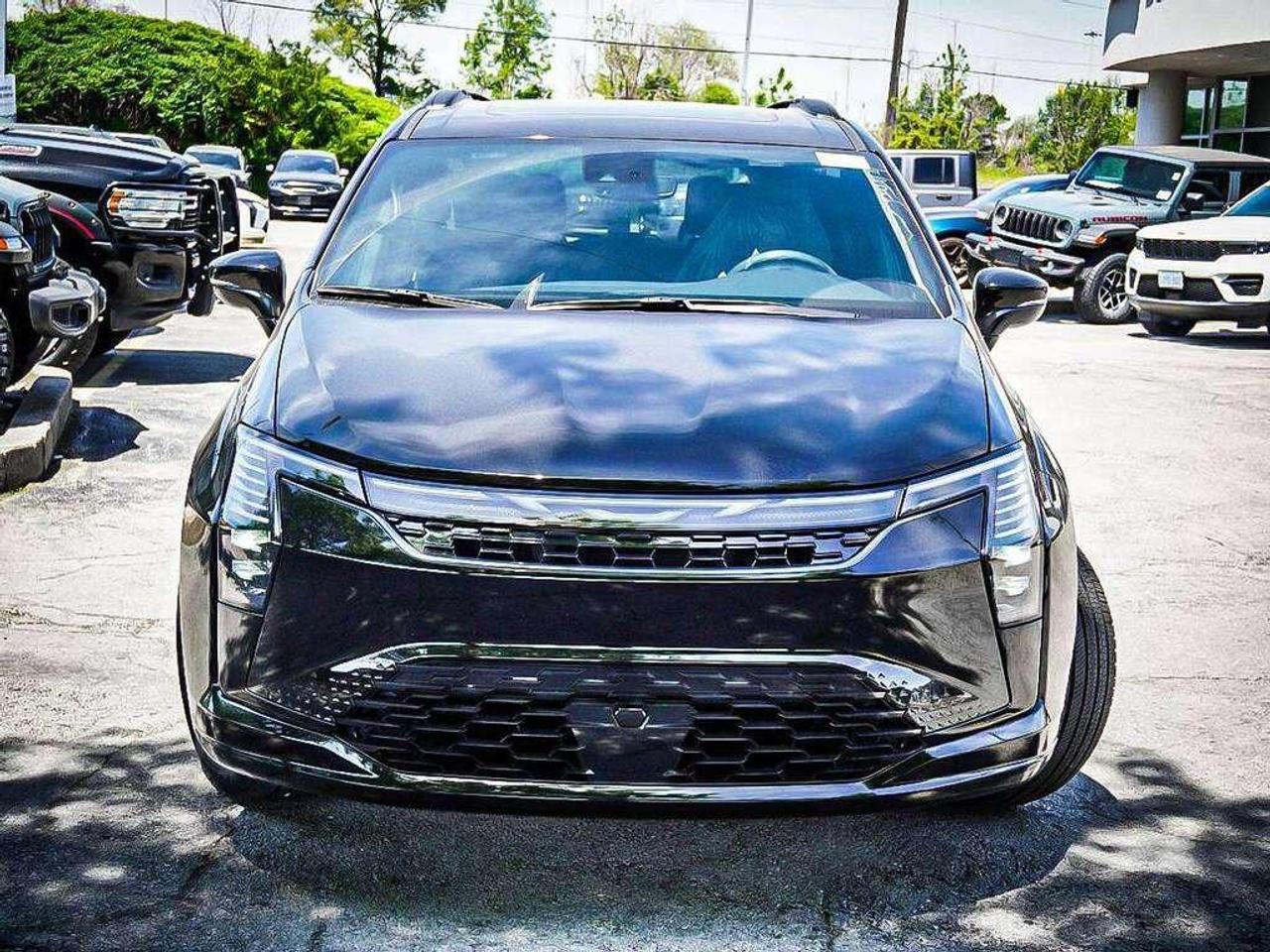 2027 Chrysler Pacifica  Photo