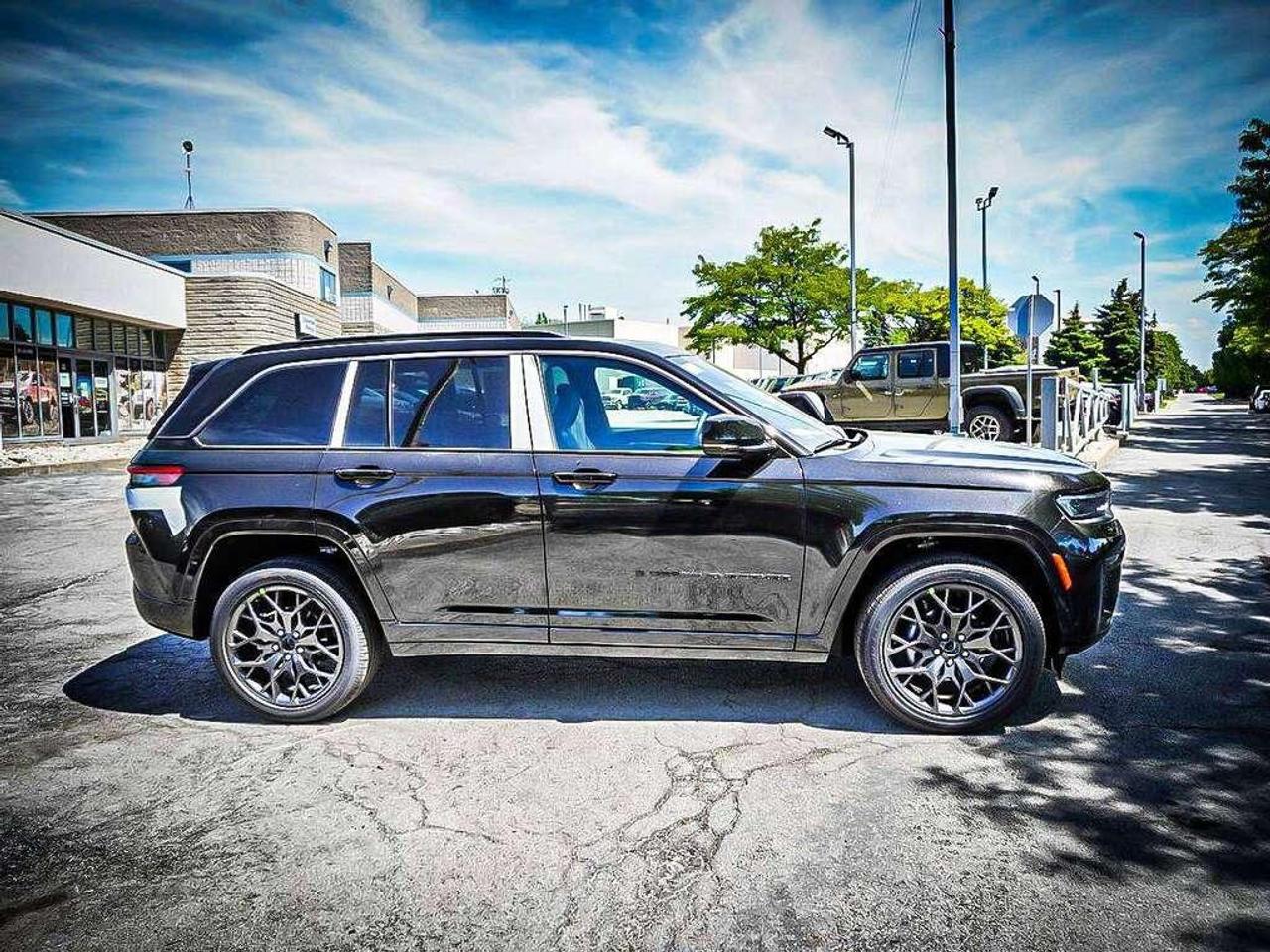 2026 Jeep Grand Cherokee  Photo