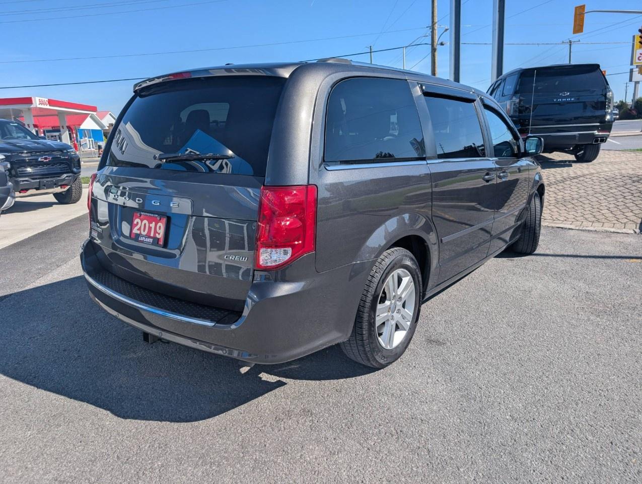 2019 Dodge Grand Caravan CREW PLUS 2WD Photo