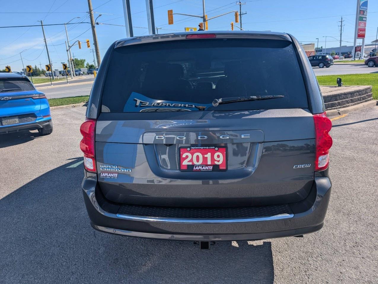2019 Dodge Grand Caravan CREW PLUS 2WD Photo4