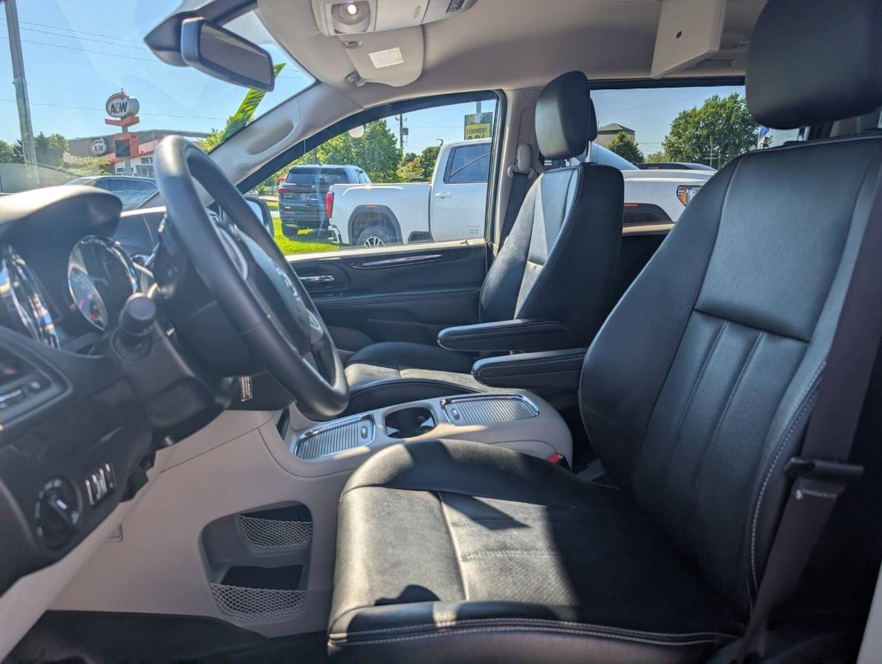 2019 Dodge Grand Caravan CREW PLUS 2WD Photo