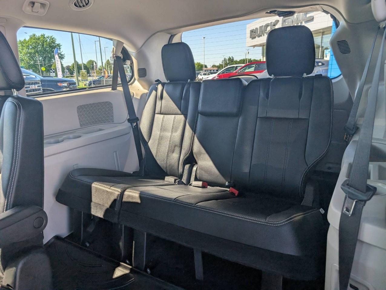 2019 Dodge Grand Caravan CREW PLUS 2WD Photo