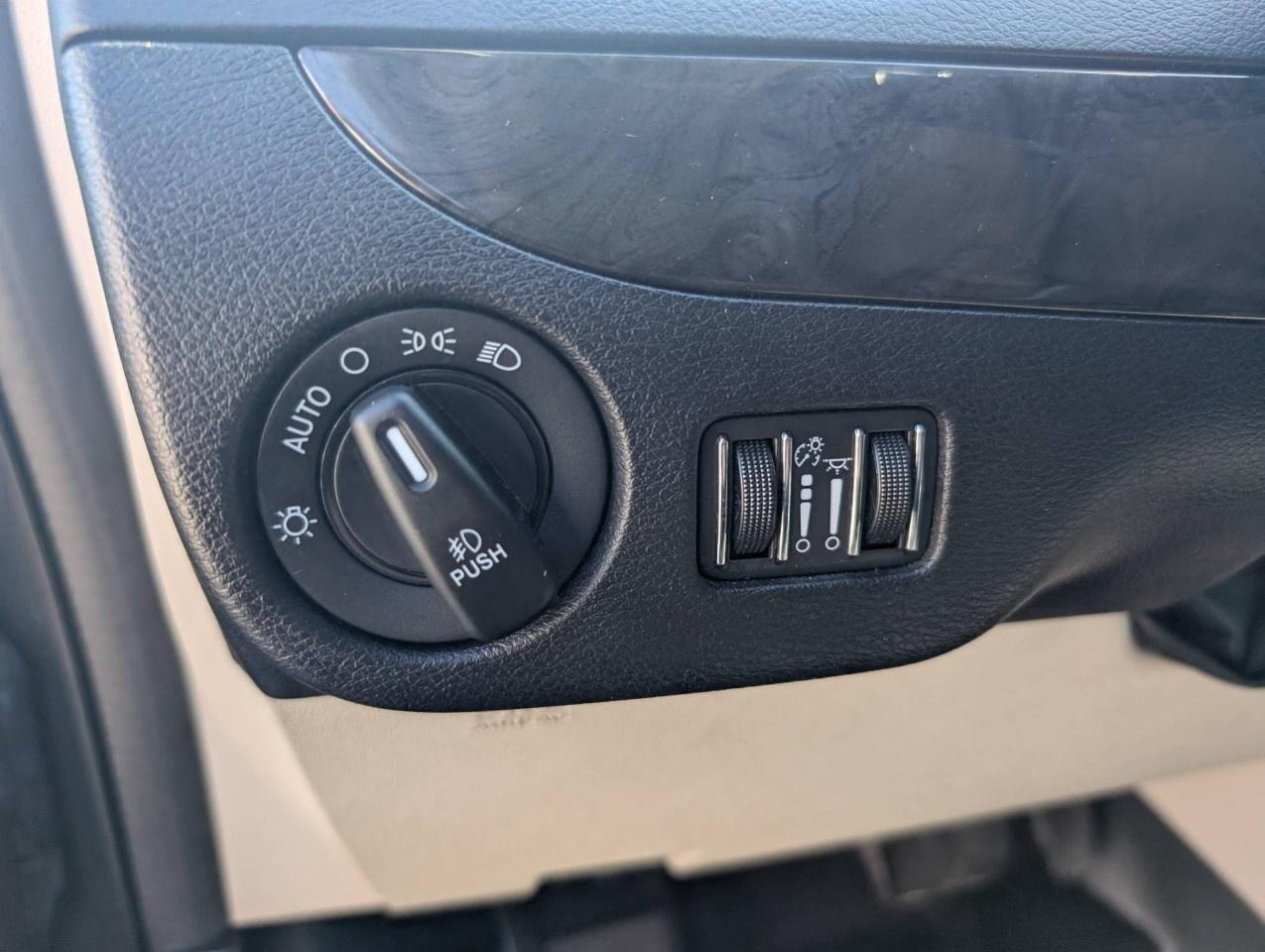 2019 Dodge Grand Caravan CREW PLUS 2WD Photo