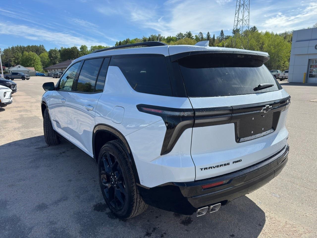2026 Chevrolet Traverse AWD 4dr RS Photo