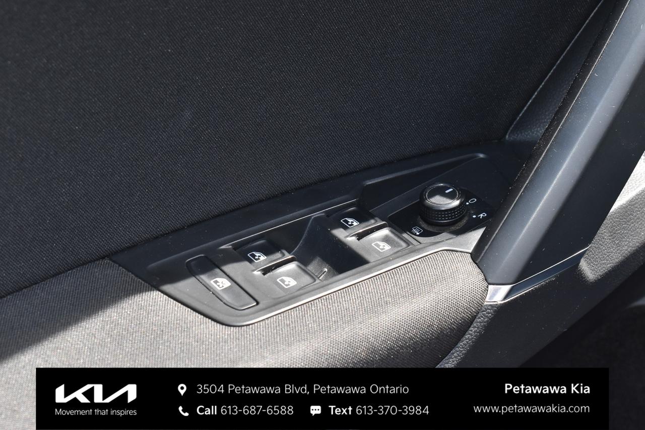 2020 Volkswagen Tiguan Trendline 4dr All-wheel Drive 4MOTION Photo