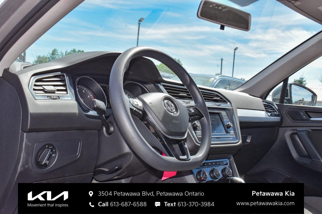 2020 Volkswagen Tiguan Trendline 4dr All-wheel Drive 4MOTION Photo