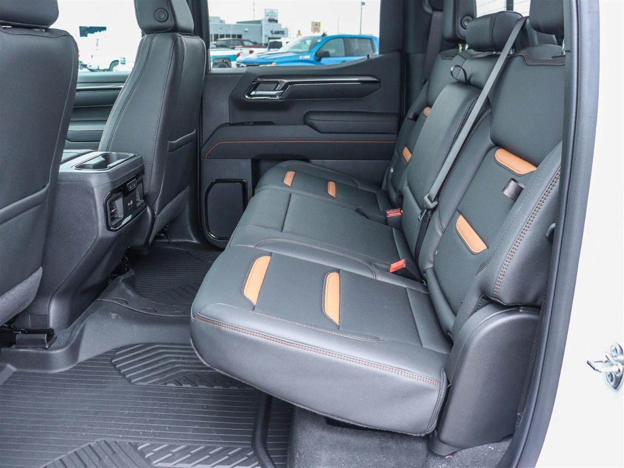 2026 GMC Sierra 1500 Crew Cab Short Box 4-Wheel Drive AT4 Photo