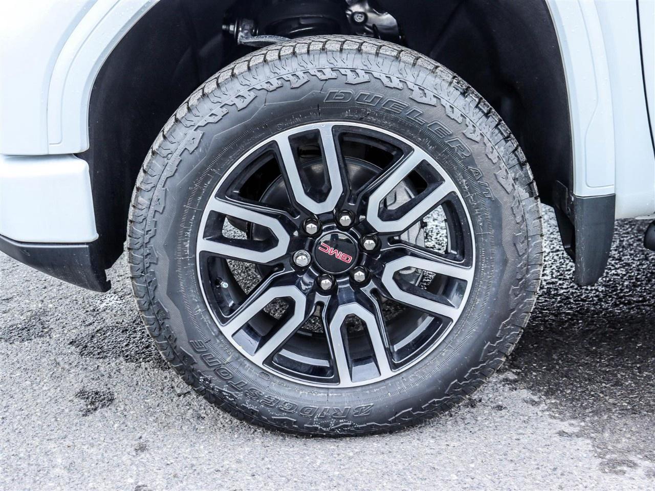 2026 GMC Sierra 1500 Crew Cab Short Box 4-Wheel Drive AT4 Photo