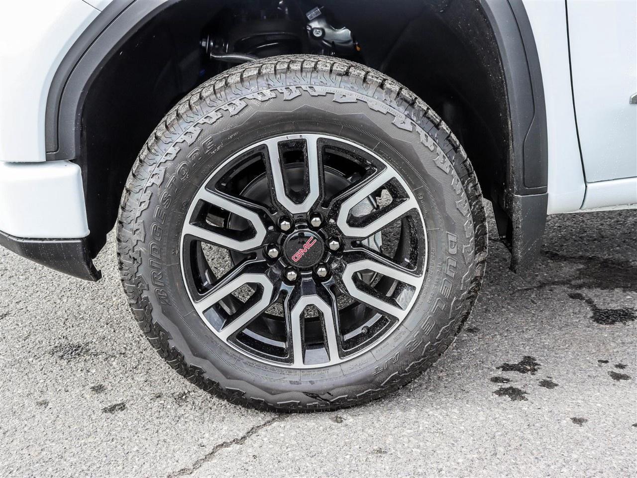 2026 GMC Sierra 1500 Crew Cab Short Box 4-Wheel Drive AT4 Photo
