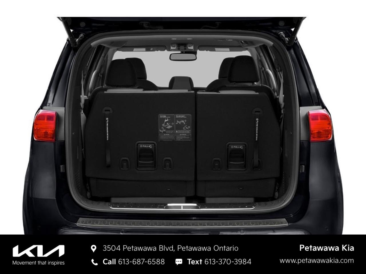 2017 Kia Sedona SXL Passenger Van Photo