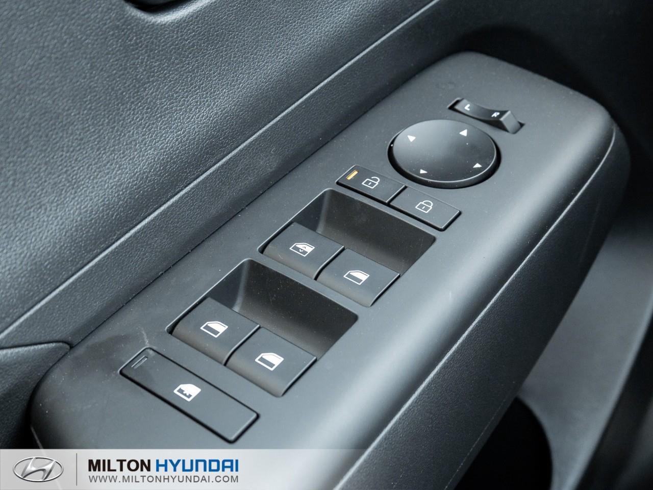 2026 Hyundai KONA 2.0L Essential 4dr All-Wheel Drive Photo