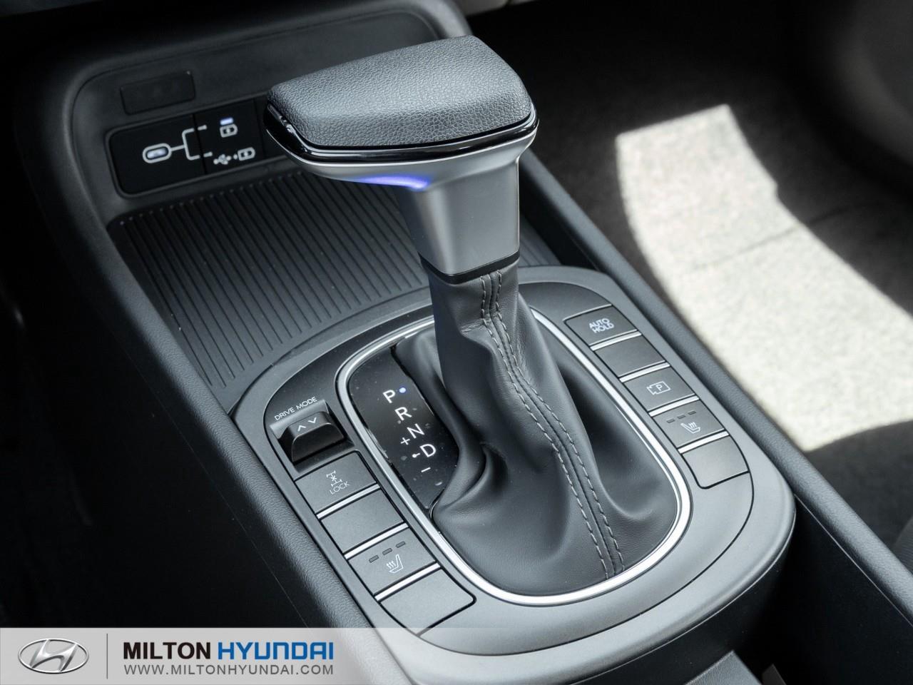 2026 Hyundai KONA 2.0L Essential 4dr All-Wheel Drive Photo