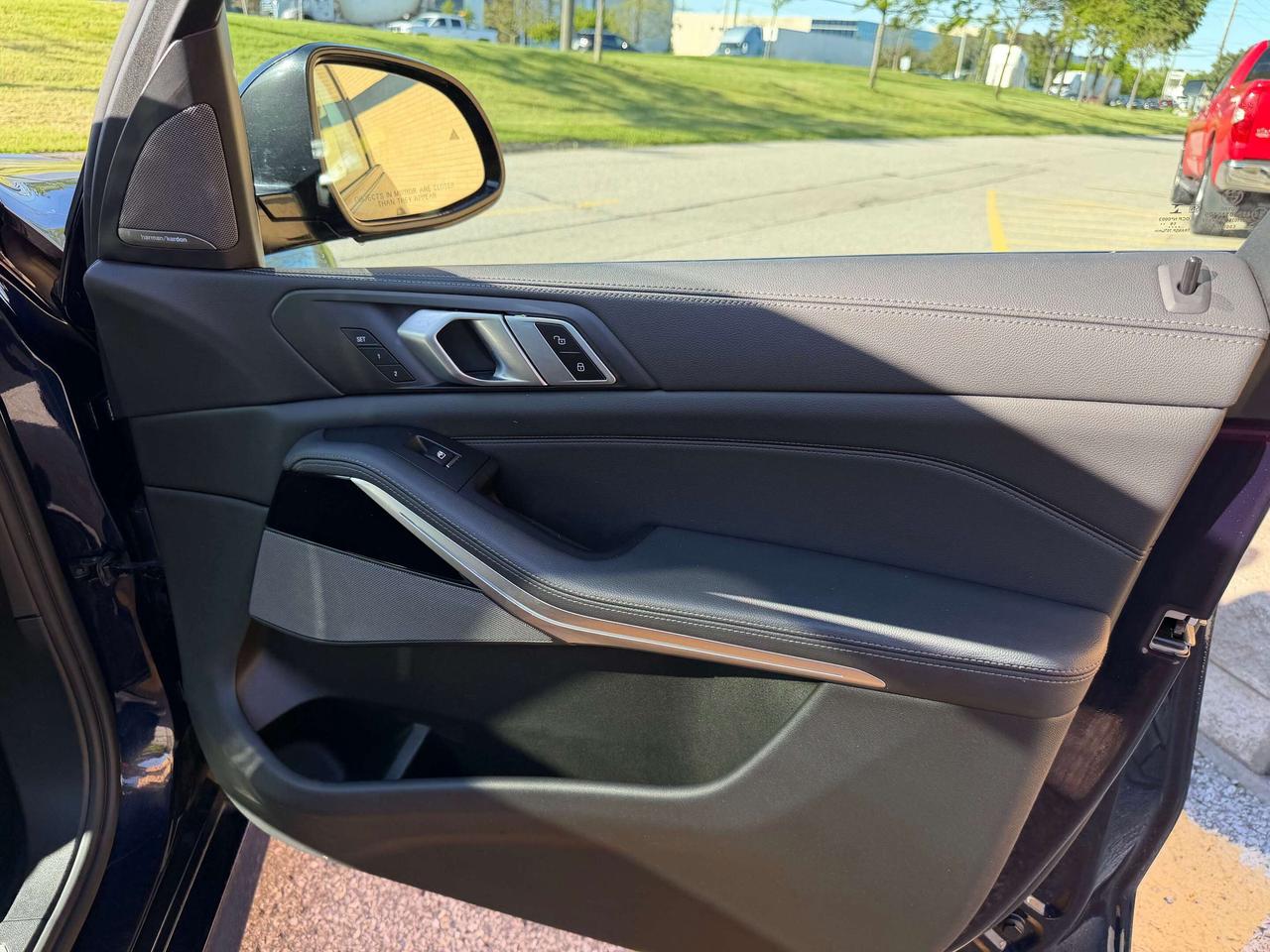 2020 BMW X5 Laser, 360, Gesture, Crystal shifter, Blk pkg Photo