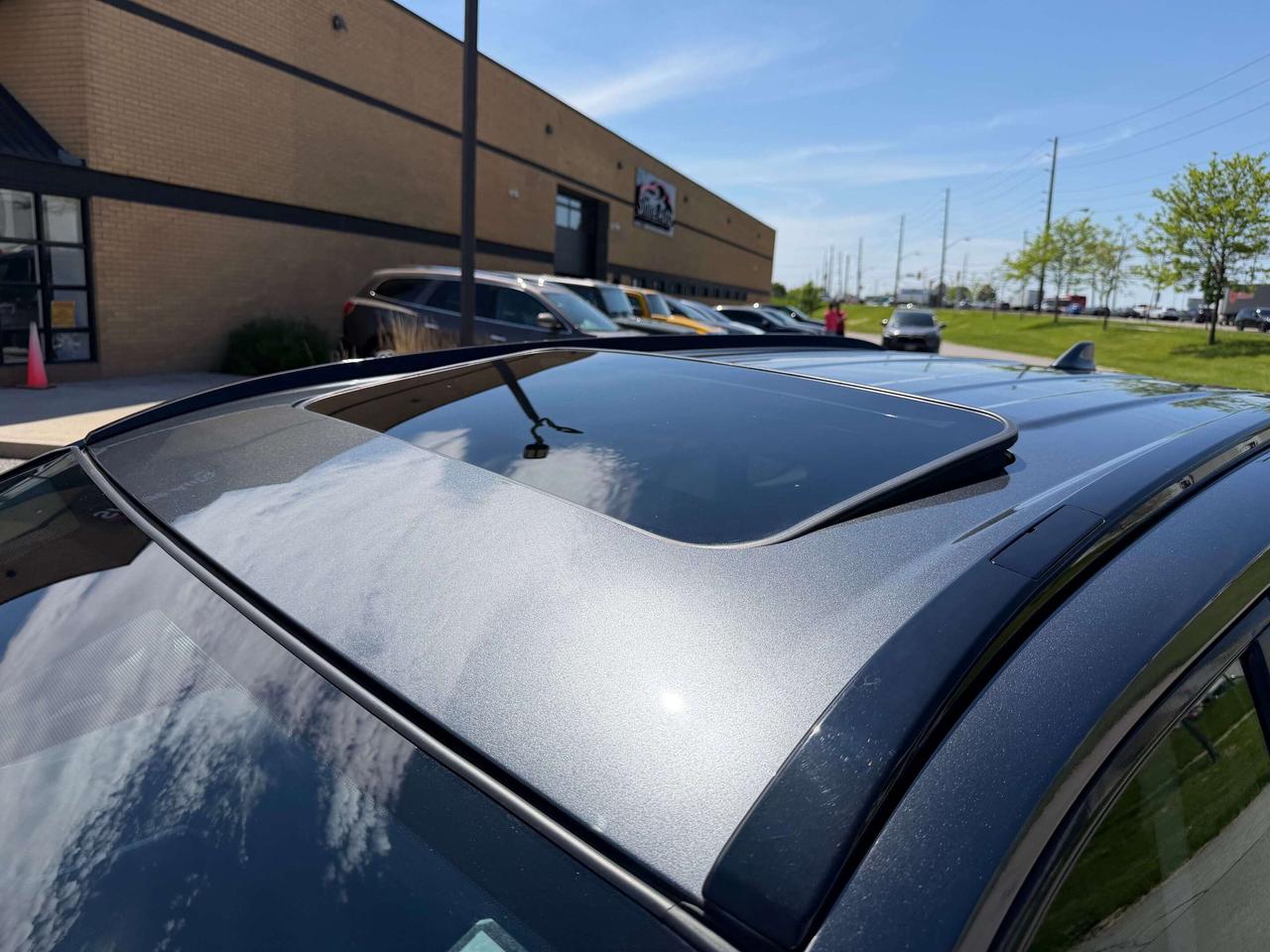 2021 Toyota RAV4 XLE AWD SUNROOF CLEAN CARFAX CERTIFIED Photo
