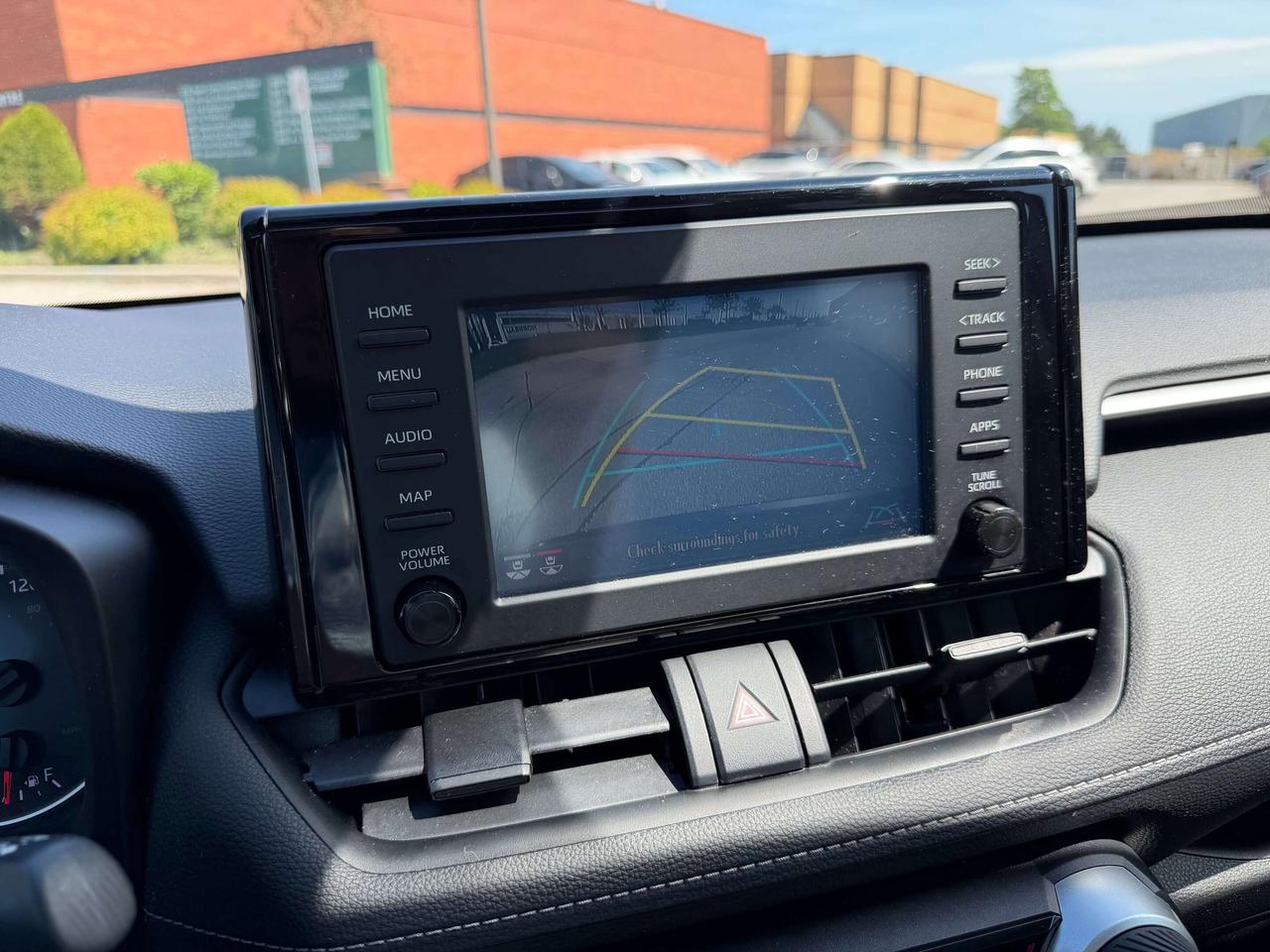 2021 Toyota RAV4 XLE AWD SUNROOF CLEAN CARFAX CERTIFIED Photo