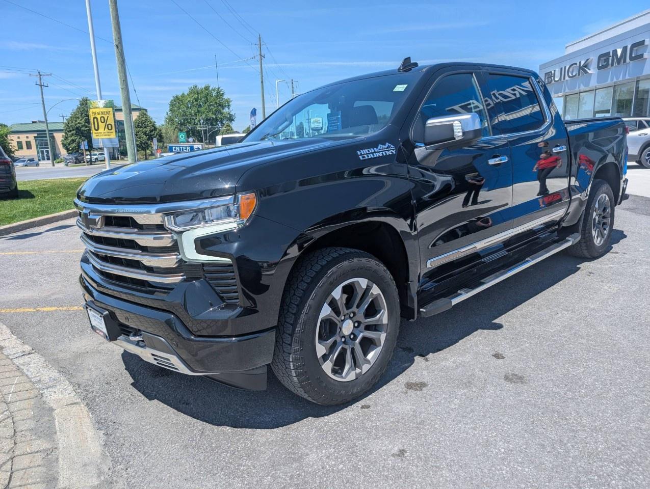 2022 Chevrolet Silverado 1500 Crew Cab Short Box 4-Wheel Drive High Country Photo