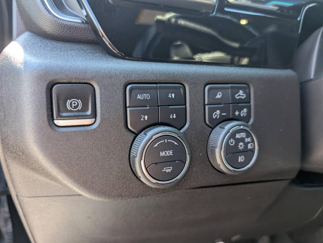 2022 Chevrolet Silverado 1500 Crew Cab Short Box 4-Wheel Drive High Country Photo