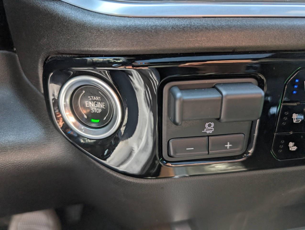 2022 Chevrolet Silverado 1500 Crew Cab Short Box 4-Wheel Drive High Country Photo