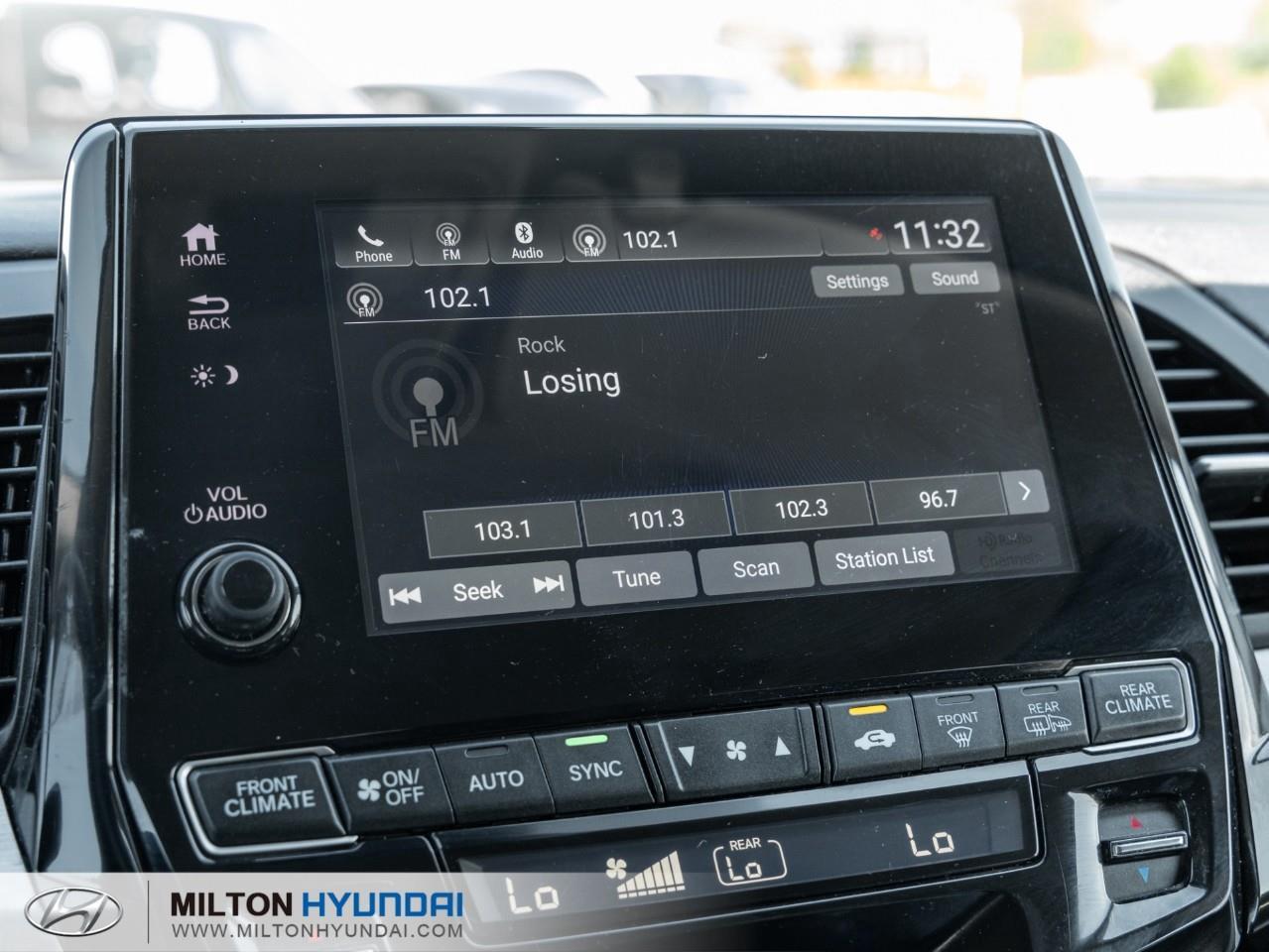 2023 Honda Odyssey EX-L Passenger Van Photo
