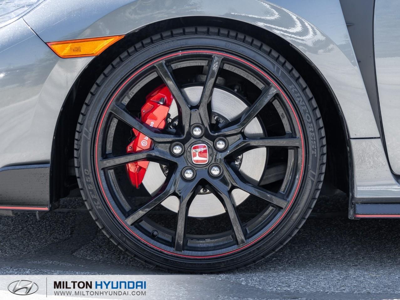 2021 Honda Civic Type R Base 4dr Hatchback Photo