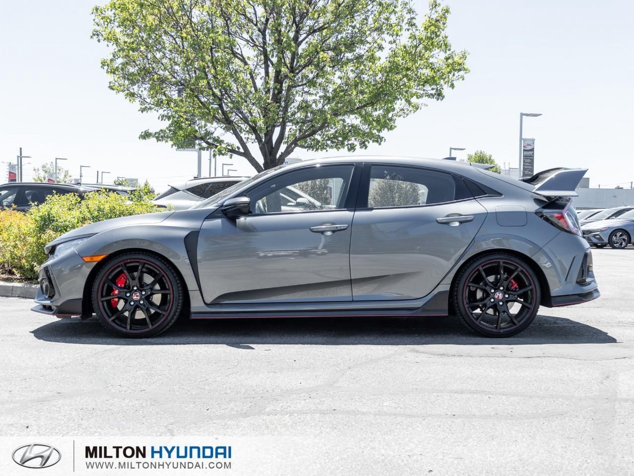 2021 Honda Civic Type R Base 4dr Hatchback Photo2