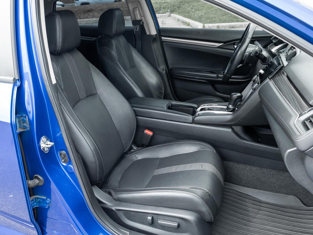 2020 Honda Civic Touring 4dr Sedan Photo