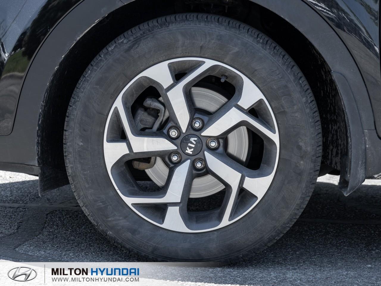 2022 Kia Sportage LX 4dr Front-wheel Drive Photo3